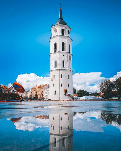 Ask directions to Cathedral Square (Vilnius) mission